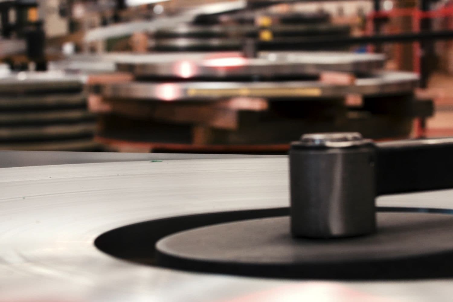 Fabrication d’échangeurs thermiques en acier inoxydable Sermeta, utilisant des procédés avancés tels que l’hydroformage et le soudage.